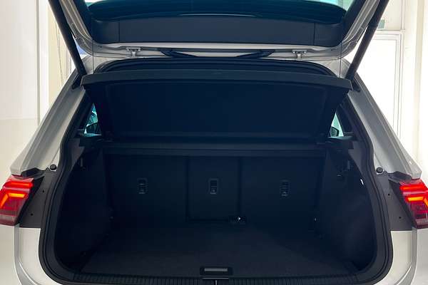 2023 Volkswagen Tiguan 162TSI R-Line 5N