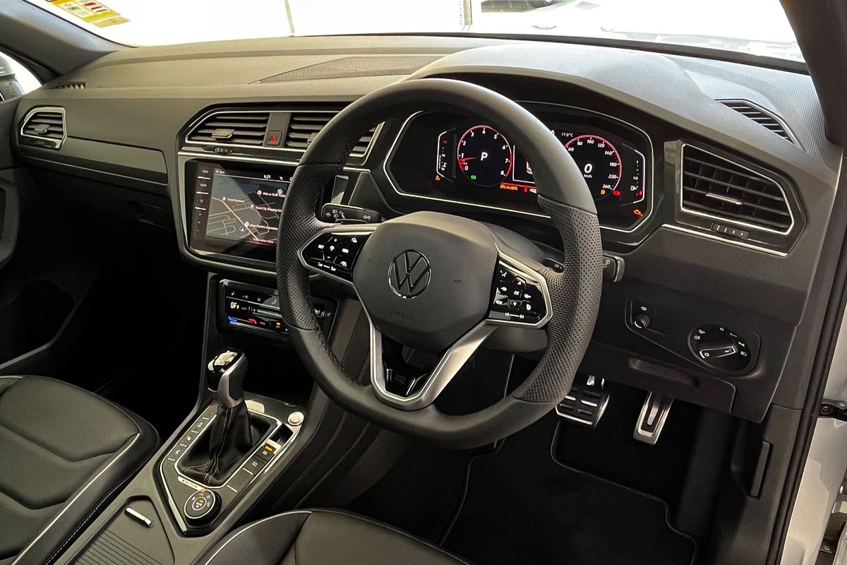 2023 Volkswagen Tiguan 162TSI R-Line 5N