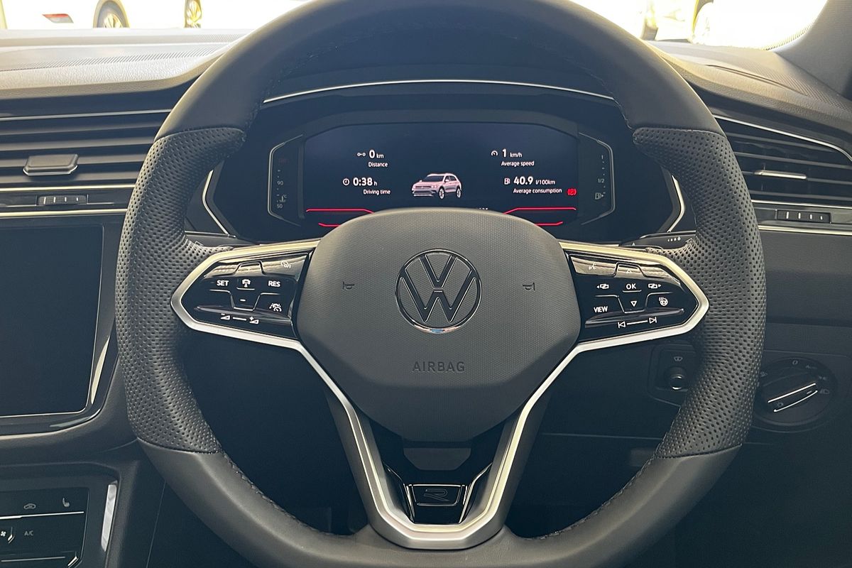 2023 Volkswagen Tiguan 162TSI R-Line 5N