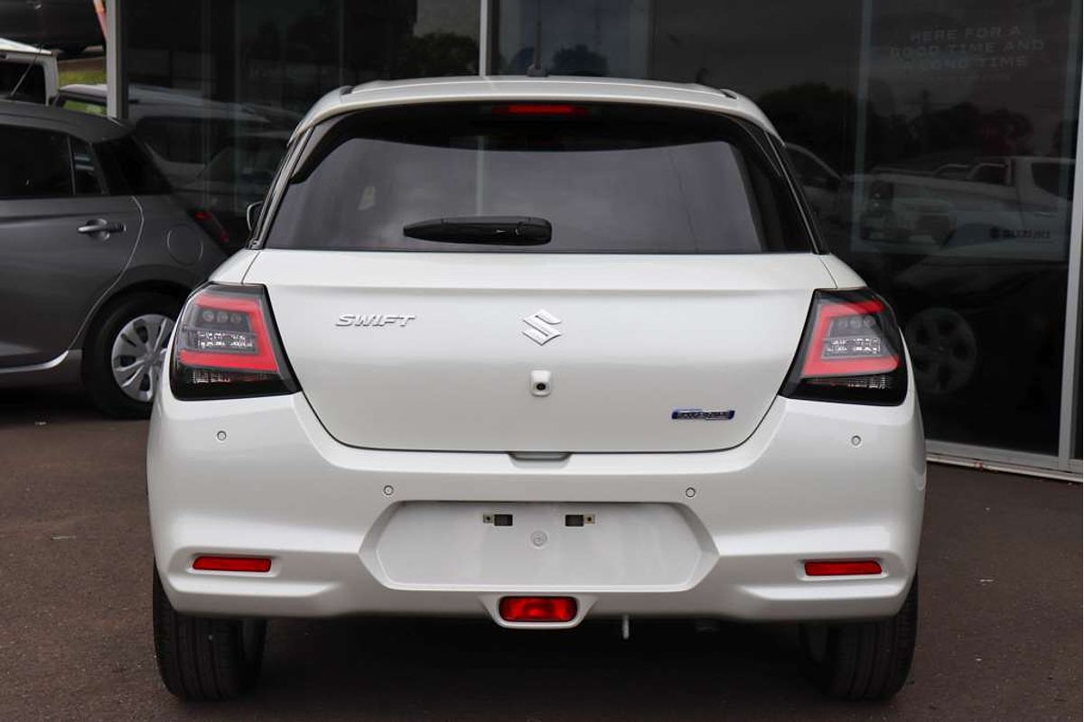 2025 Suzuki Swift Hybrid Plus UZ