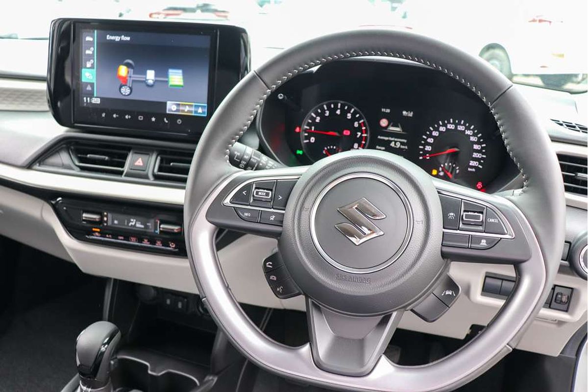 2025 Suzuki Swift Hybrid Plus UZ