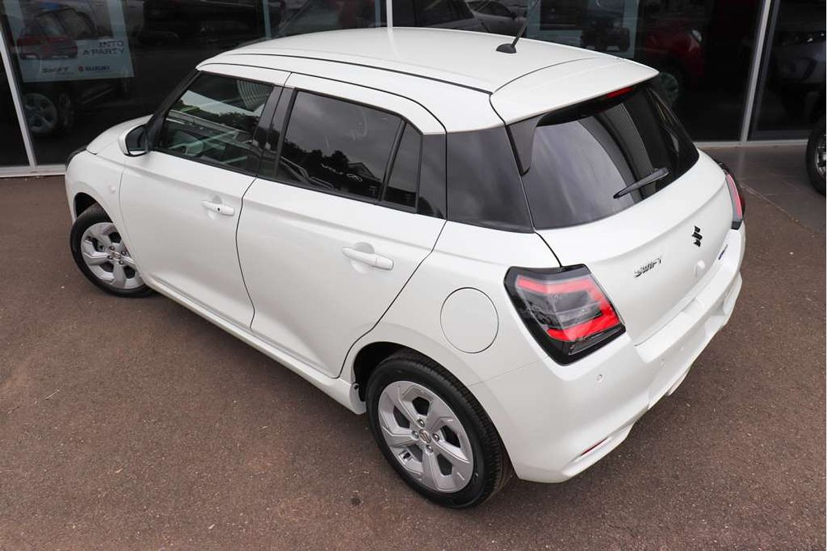 2025 Suzuki Swift Hybrid Plus UZ