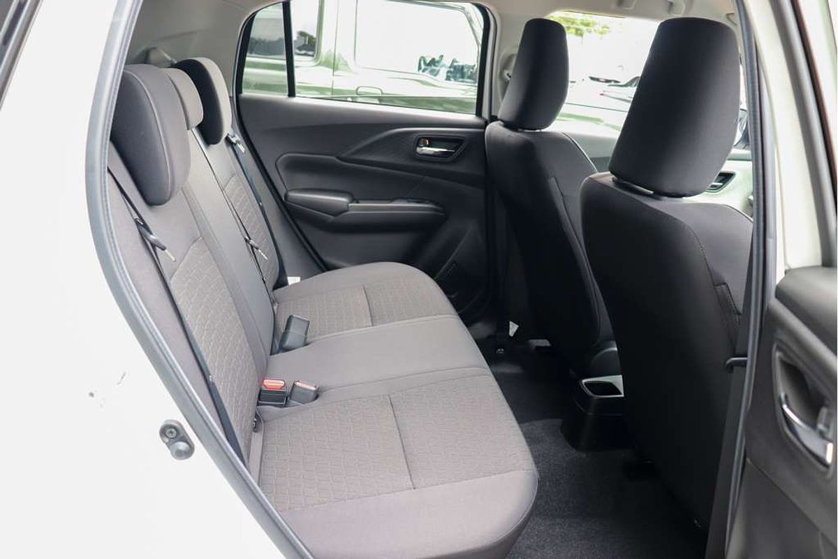 2025 Suzuki Swift Hybrid Plus UZ