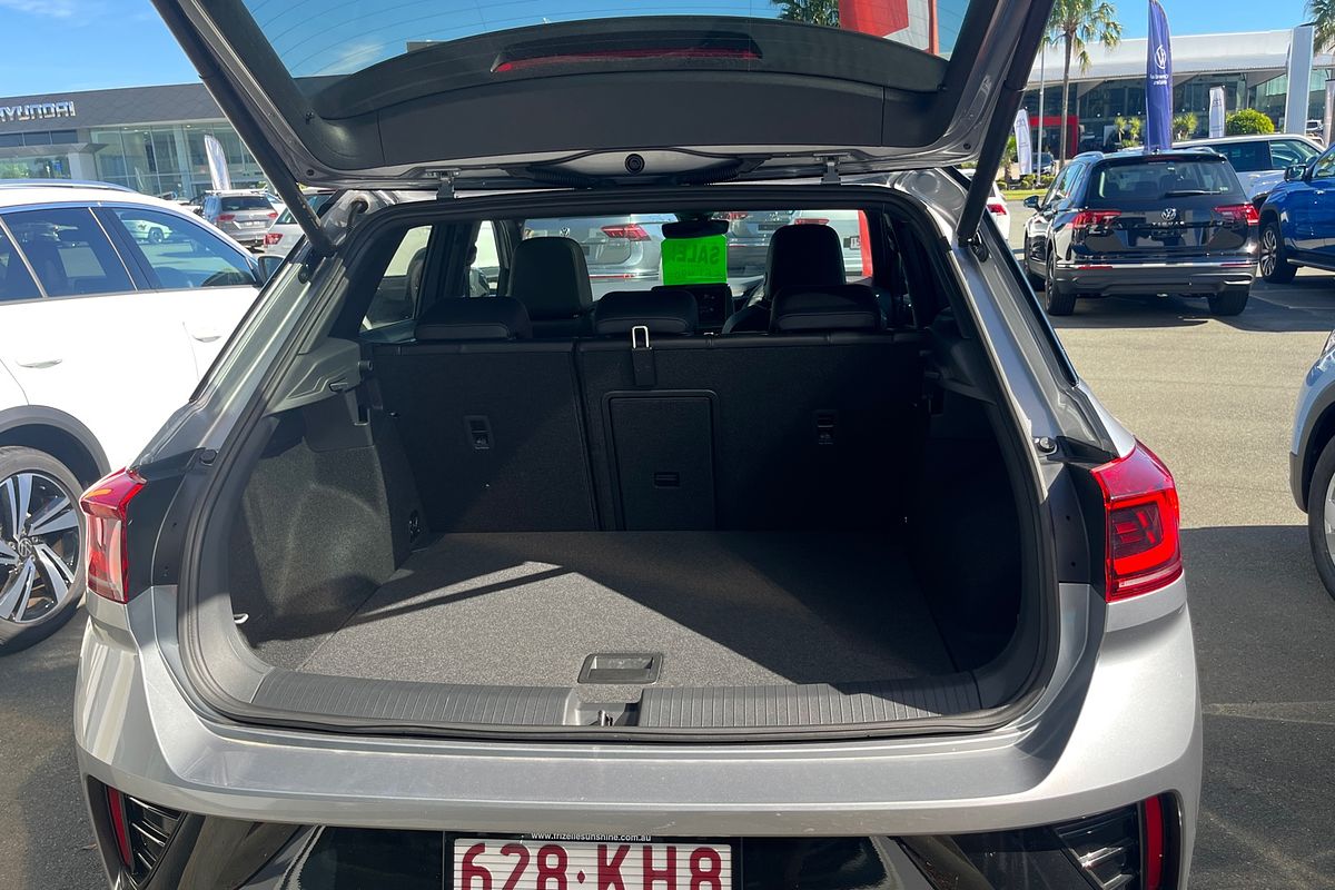 2023 Volkswagen T-Roc R D11