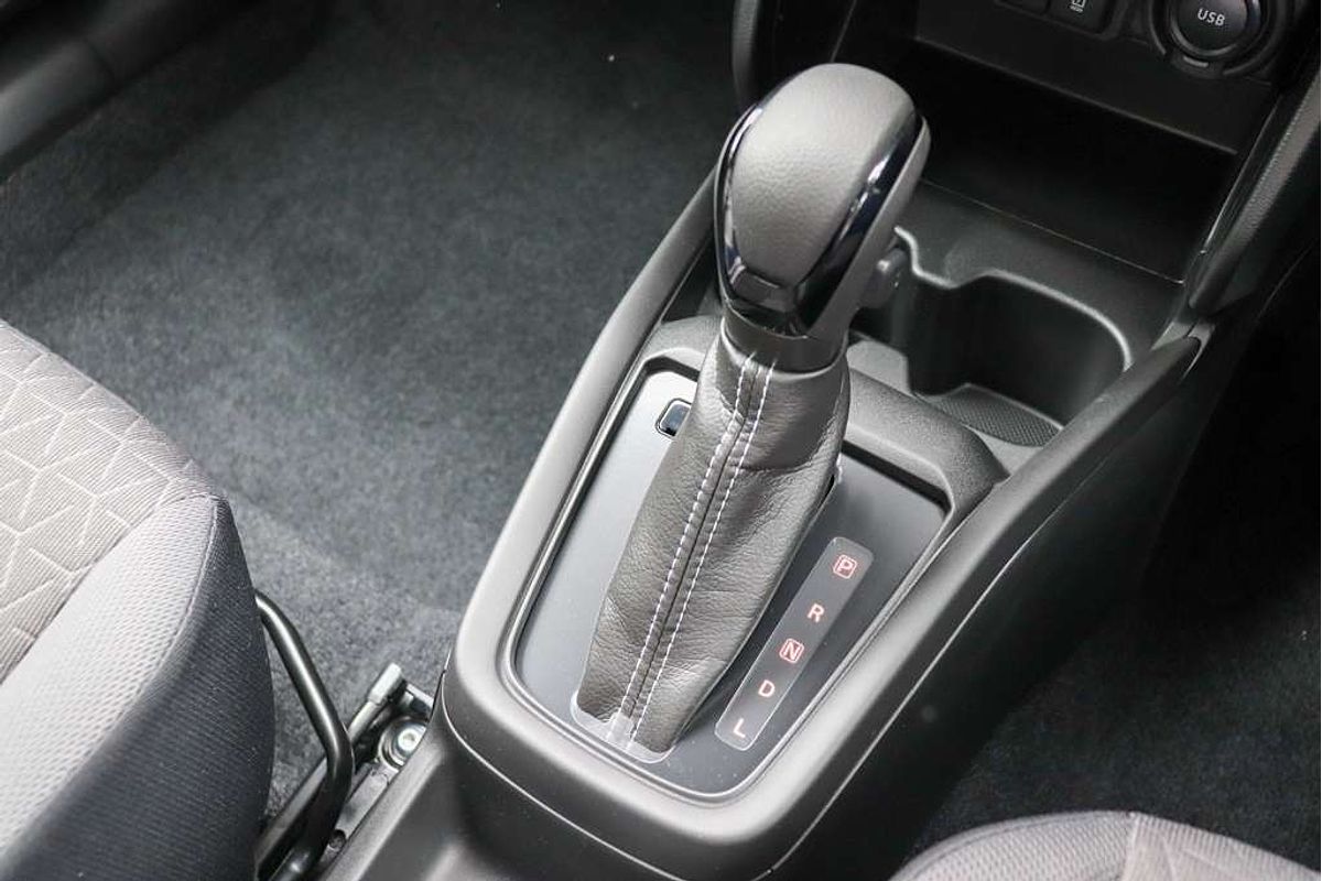 2025 Suzuki Swift Hybrid Plus UZ