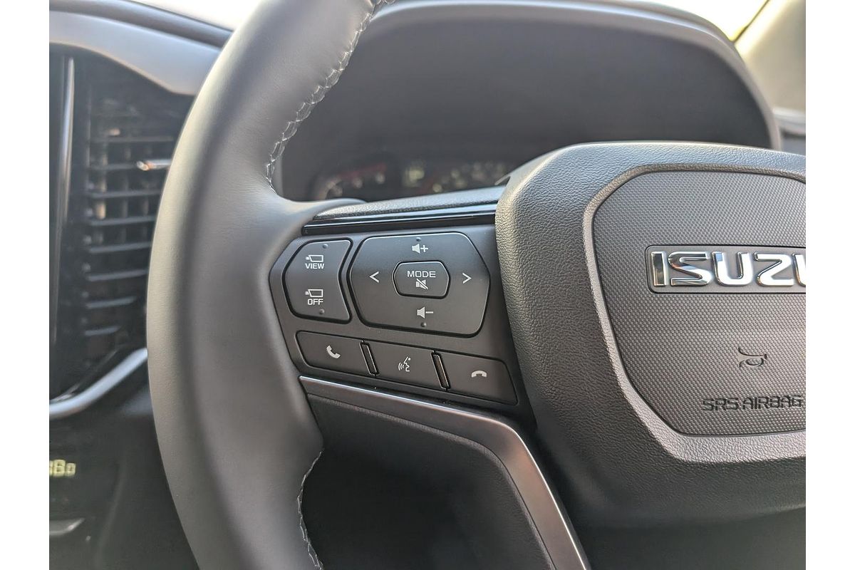 2025 Isuzu MU-X X-TERRAIN