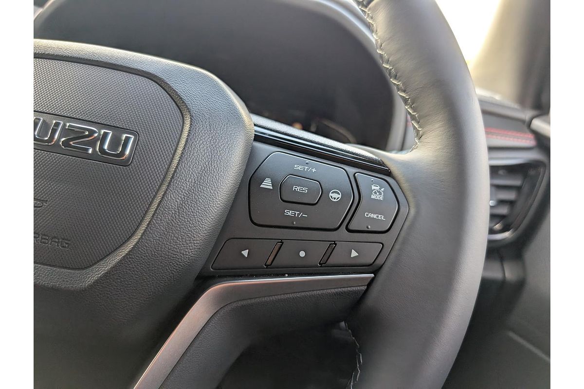 2025 Isuzu MU-X X-TERRAIN