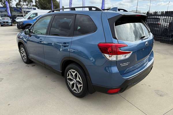 2023 Subaru Forester 2.5i S5