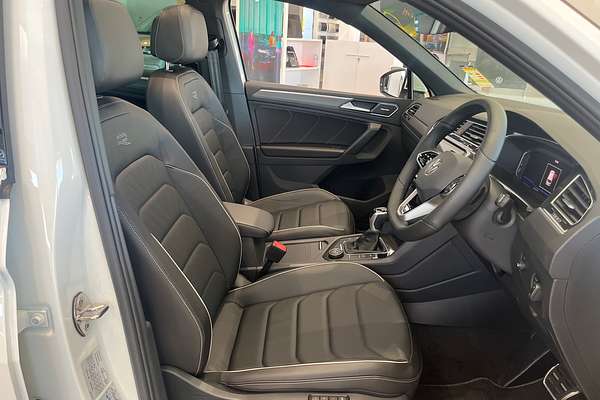 2024 Volkswagen Tiguan 162TSI R-Line 5N