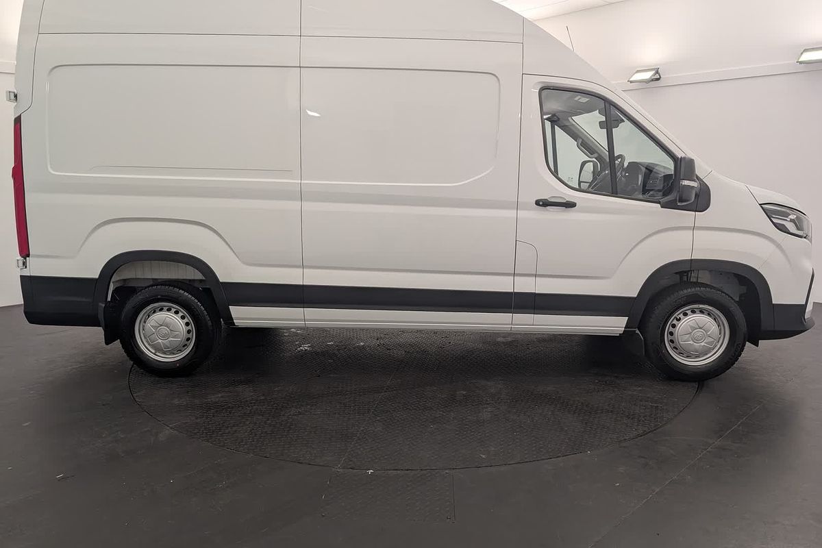 2025 LDV Deliver 9 LWB