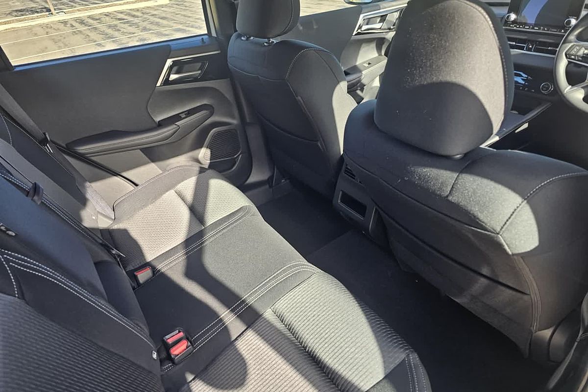 2024 Mitsubishi Outlander ES ZM