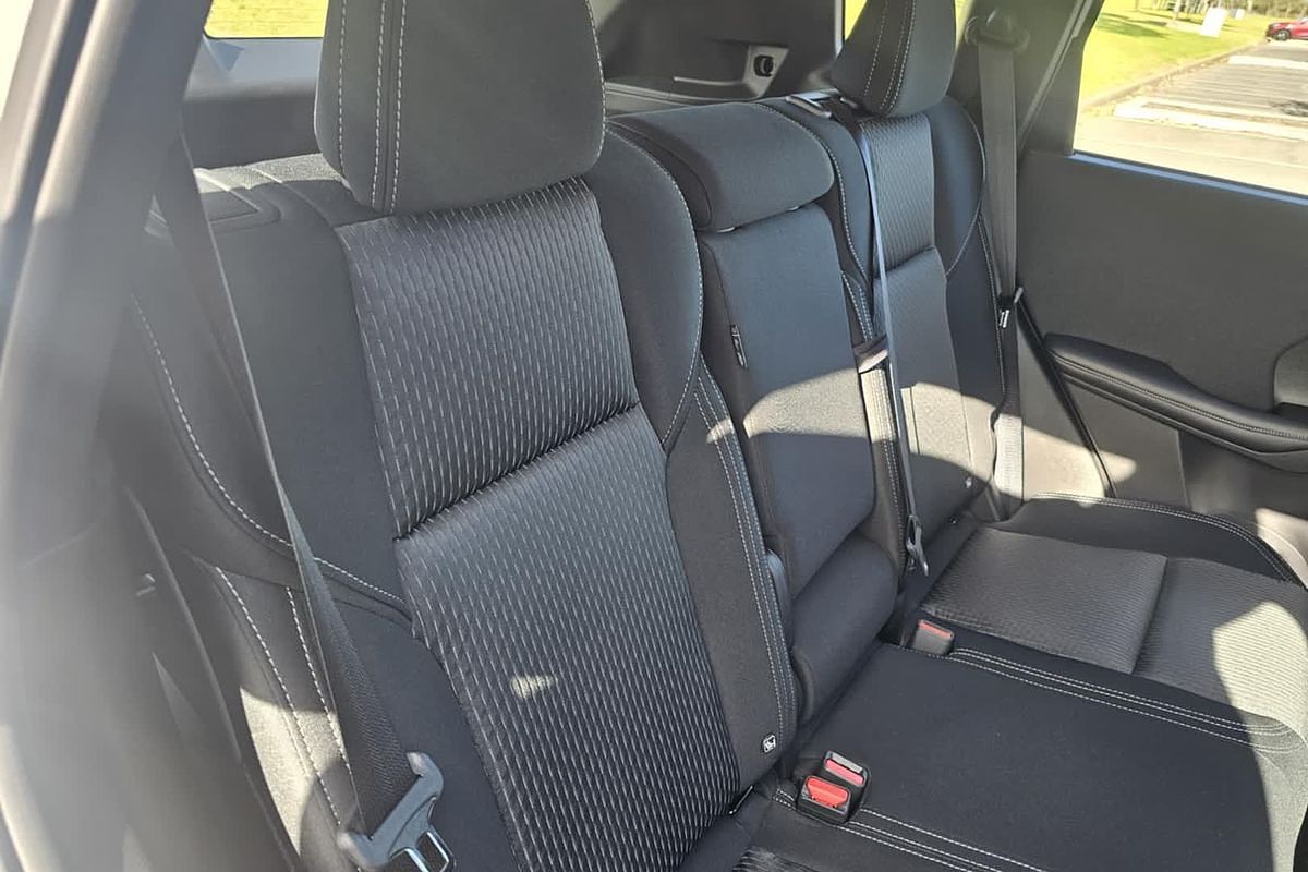 2024 Mitsubishi Outlander ES ZM