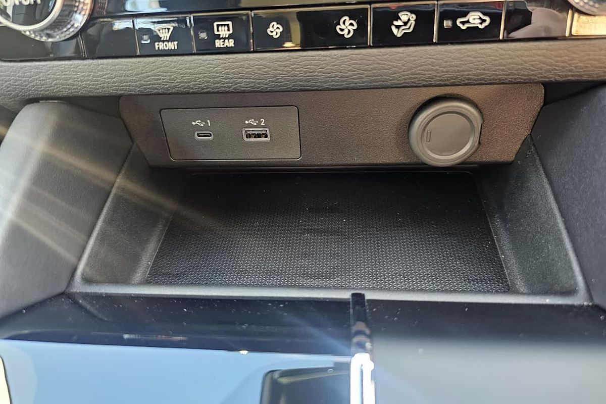 2024 Mitsubishi Outlander ES ZM