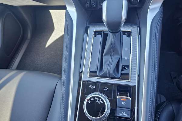 2025 Mitsubishi Pajero Sport Exceed QG