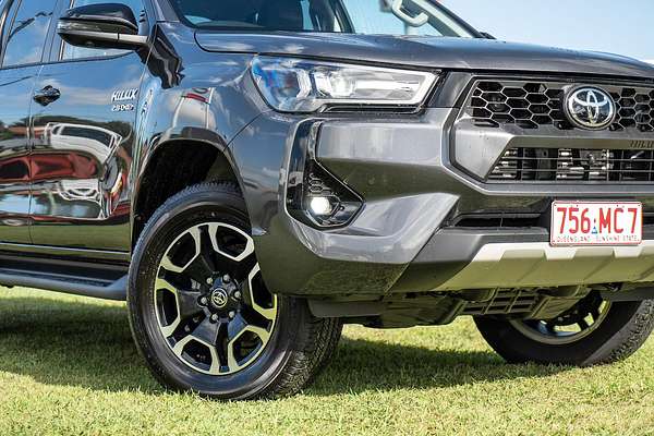 2025 Toyota Hilux SR5 48V GUN126R 4X4