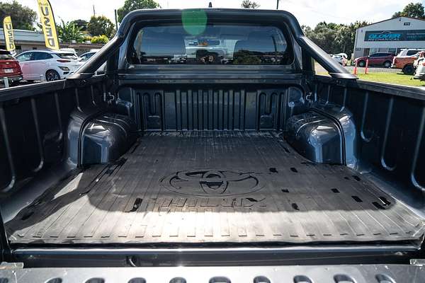2025 Toyota Hilux SR5 48V GUN126R 4X4