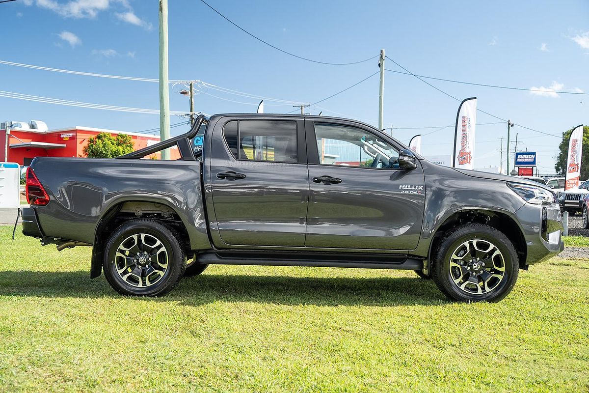 2025 Toyota Hilux SR5 48V GUN126R 4X4