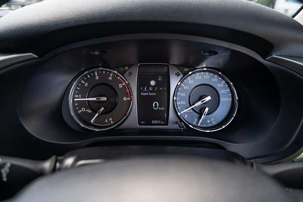 2025 Toyota Hilux SR5 48V GUN126R 4X4