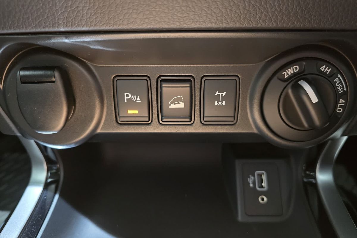 2020 Nissan Navara ST-X D23 Series 4 4X4