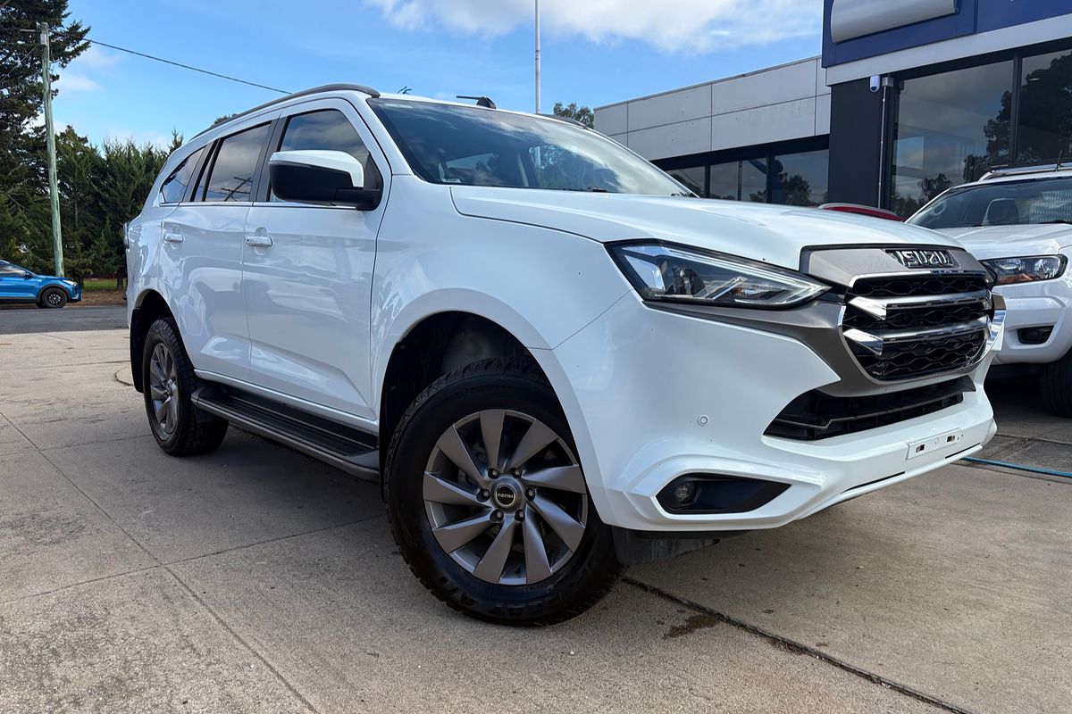 2021 Isuzu MU-X LS-U