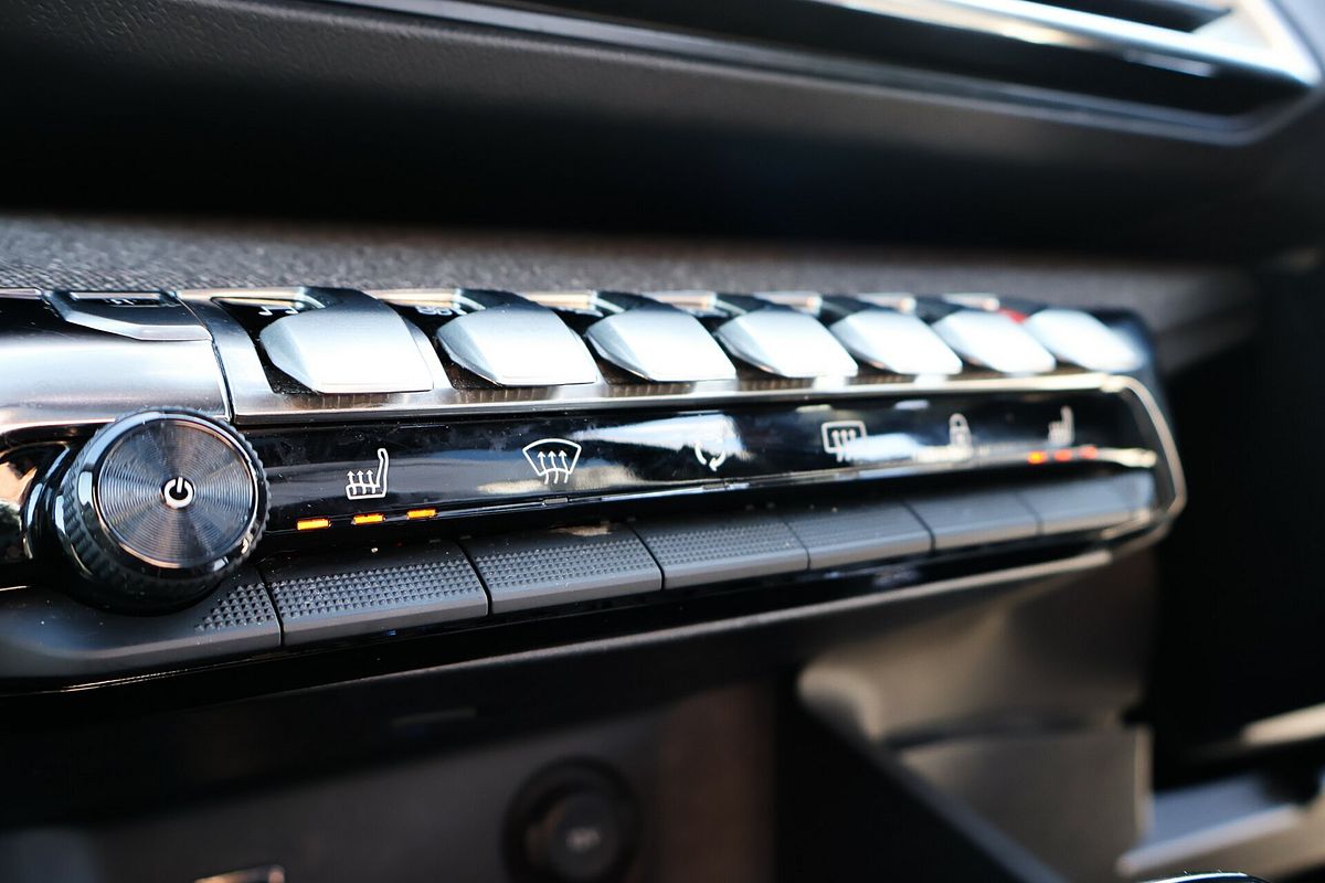 2019 Peugeot 5008 GT Line P87