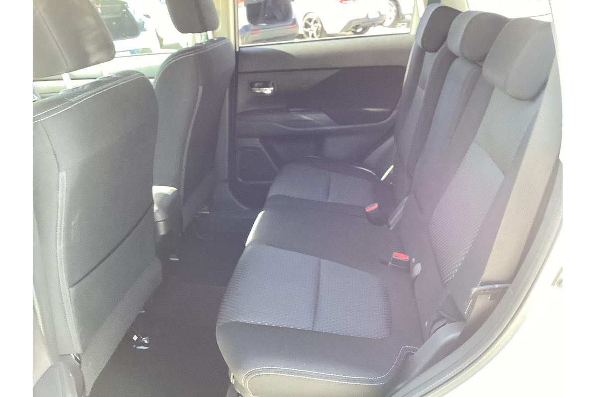 2017 Mitsubishi Outlander LS ZK