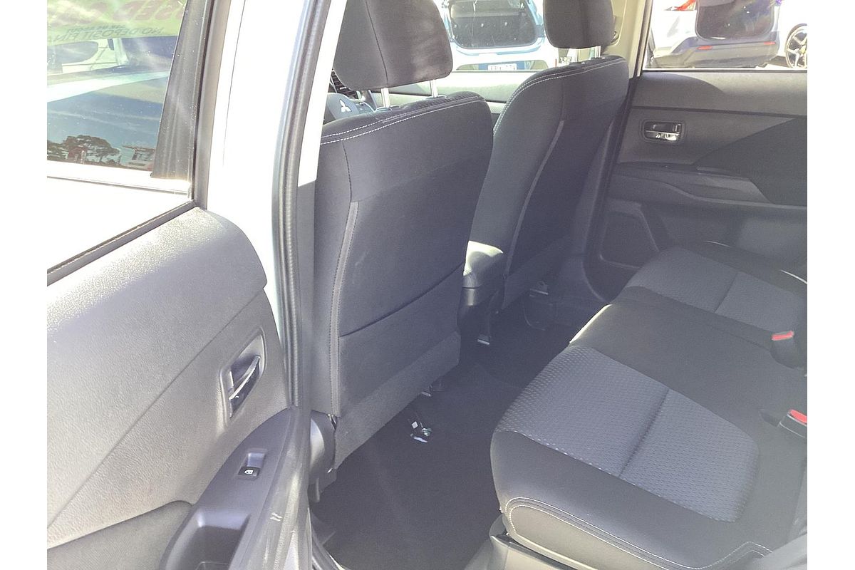 2017 Mitsubishi Outlander LS ZK