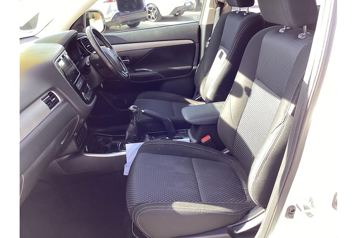 2017 Mitsubishi Outlander LS ZK