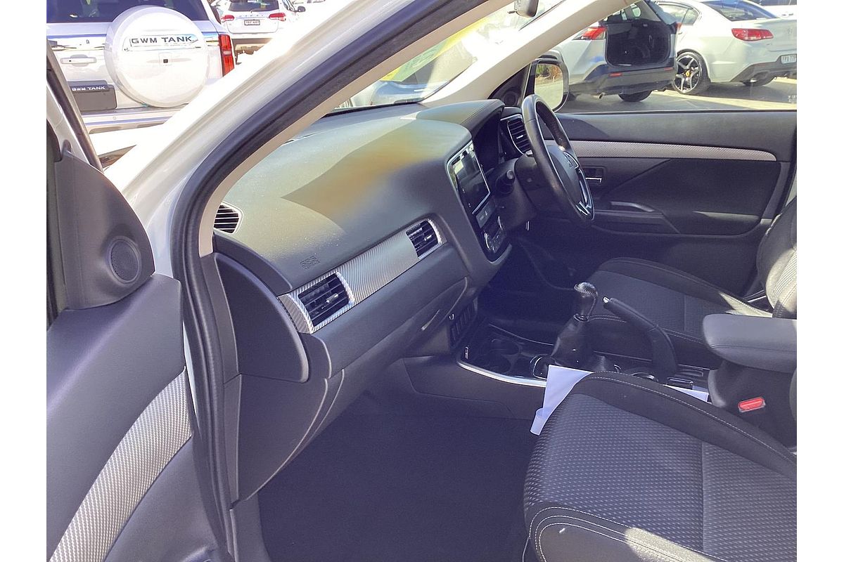 2017 Mitsubishi Outlander LS ZK