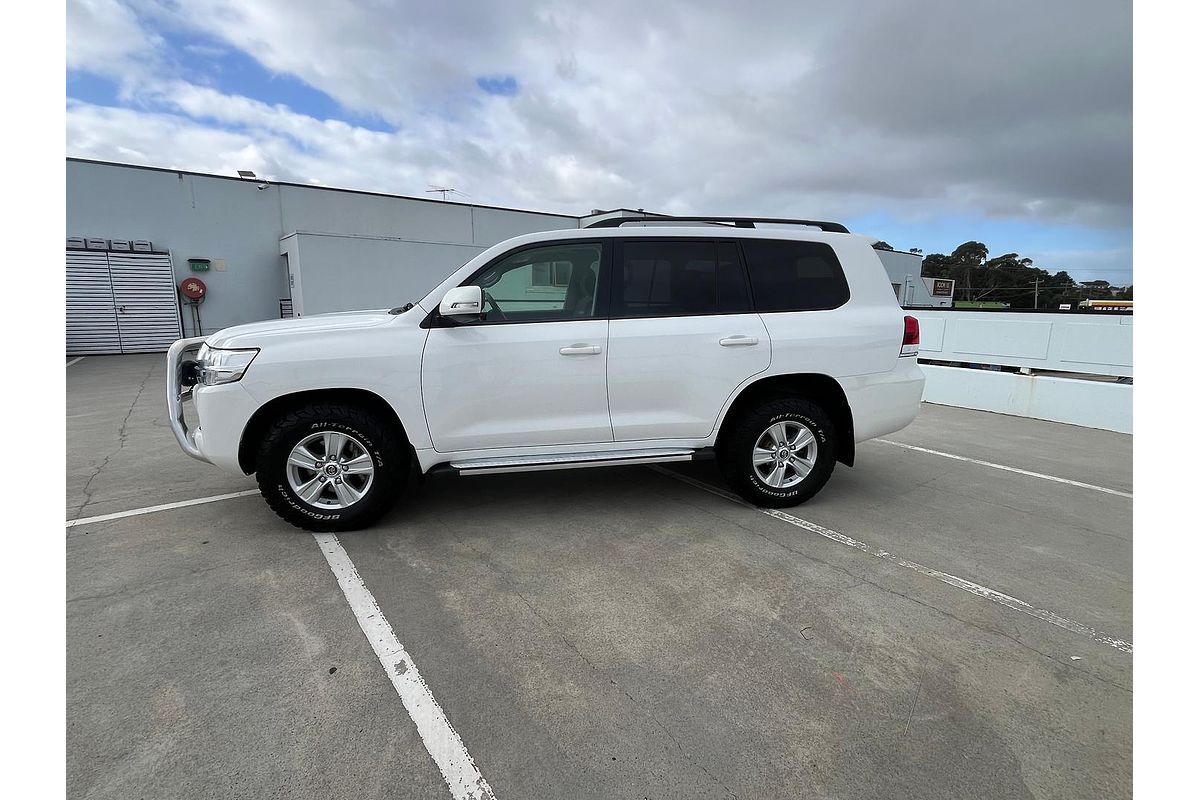 2017 Toyota Landcruiser GXL VDJ200R