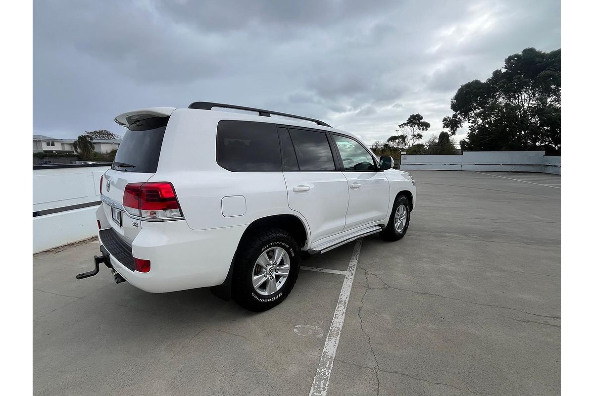 2017 Toyota Landcruiser GXL VDJ200R