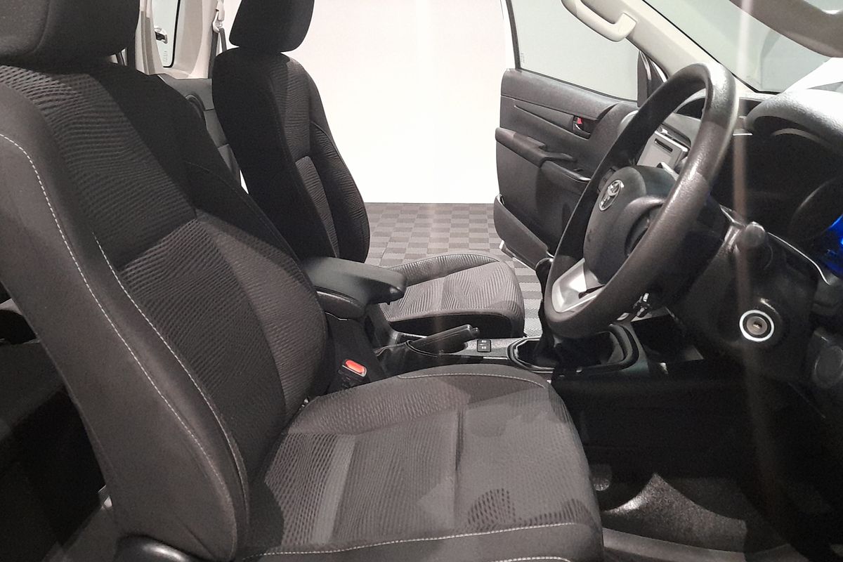 2019 Toyota Hilux SR GUN126R 4X4
