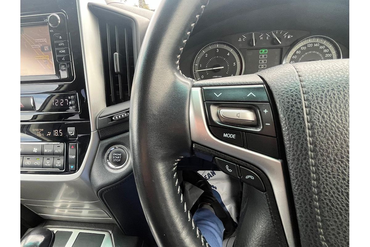 2017 Toyota Landcruiser GXL VDJ200R