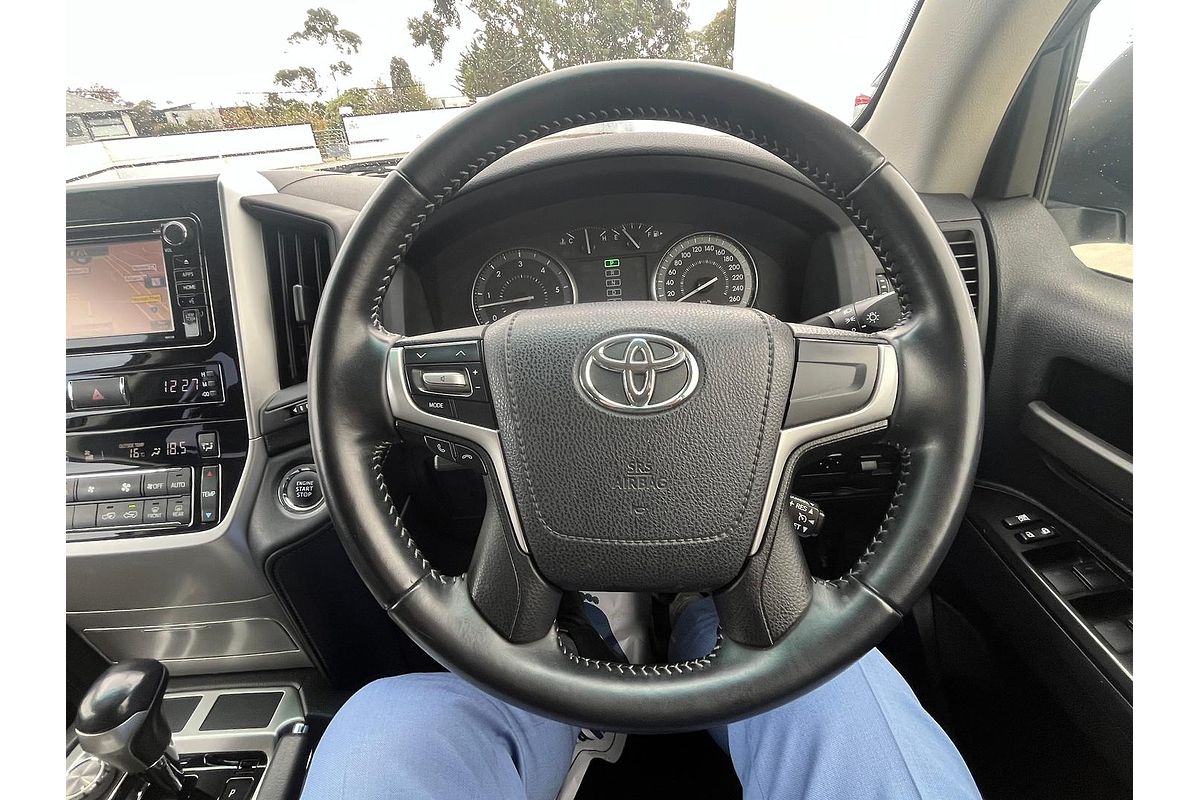 2017 Toyota Landcruiser GXL VDJ200R