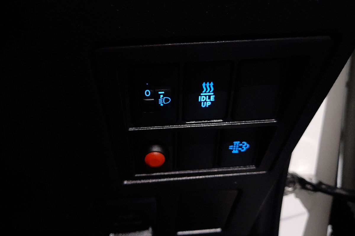 2019 Toyota Hilux SR GUN126R 4X4