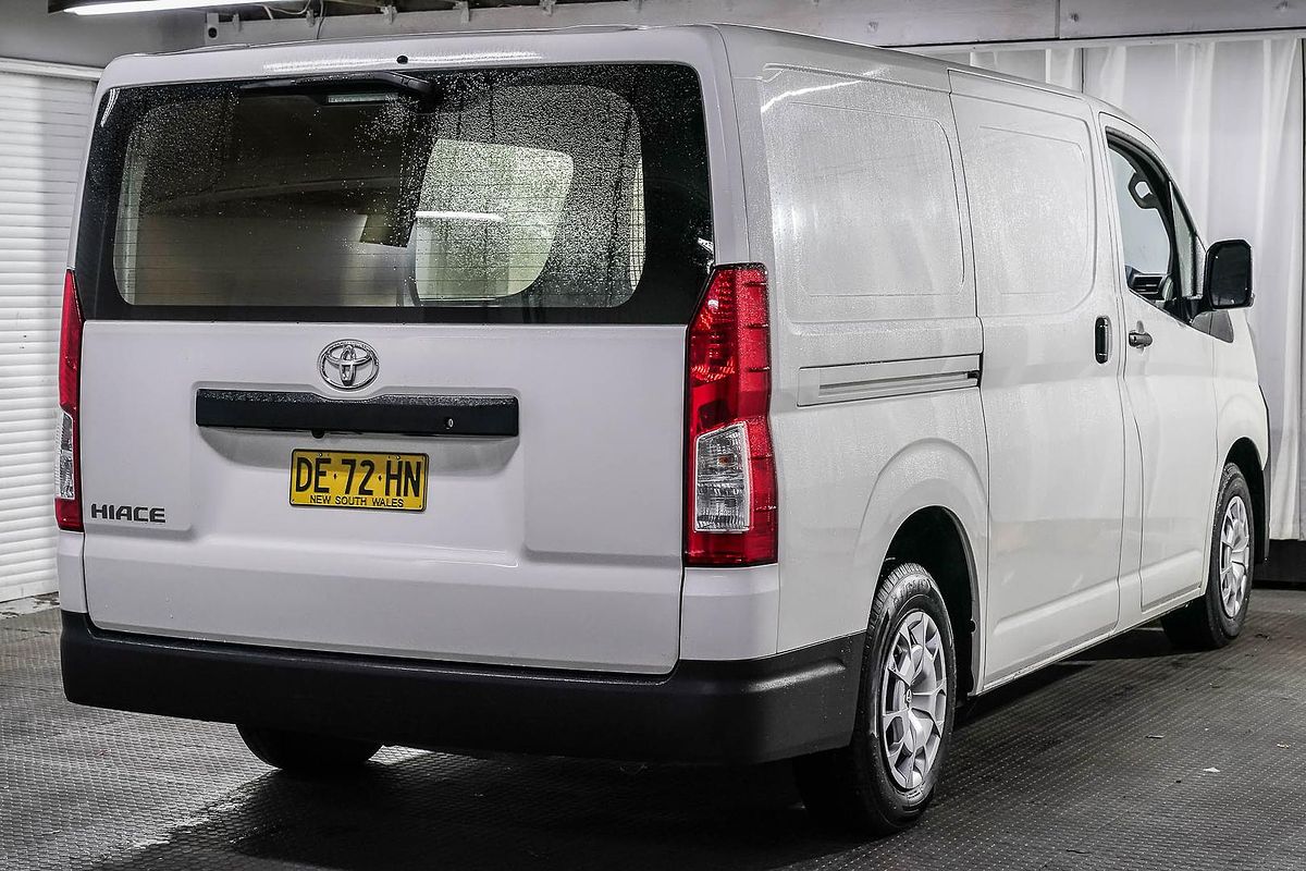 2022 Toyota Hiace GDH300R LWB