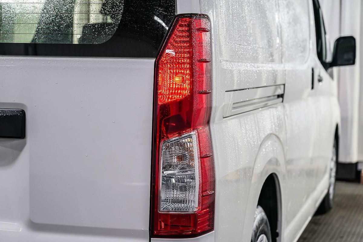 2022 Toyota Hiace GDH300R LWB