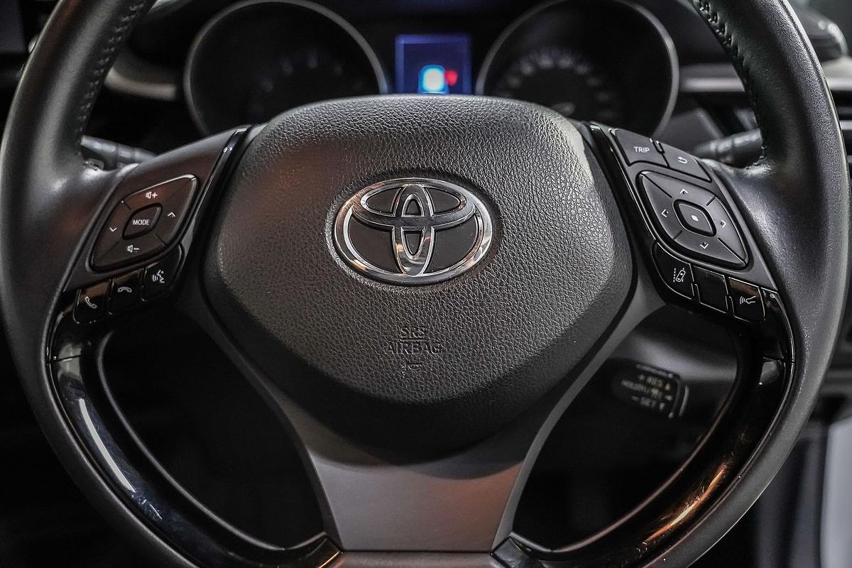 2023 Toyota C-HR GXL NGX10R