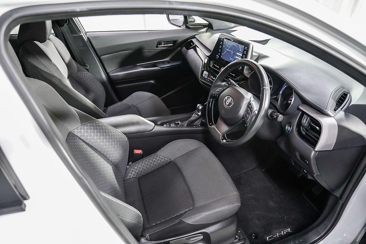 2023 Toyota C-HR GXL NGX10R