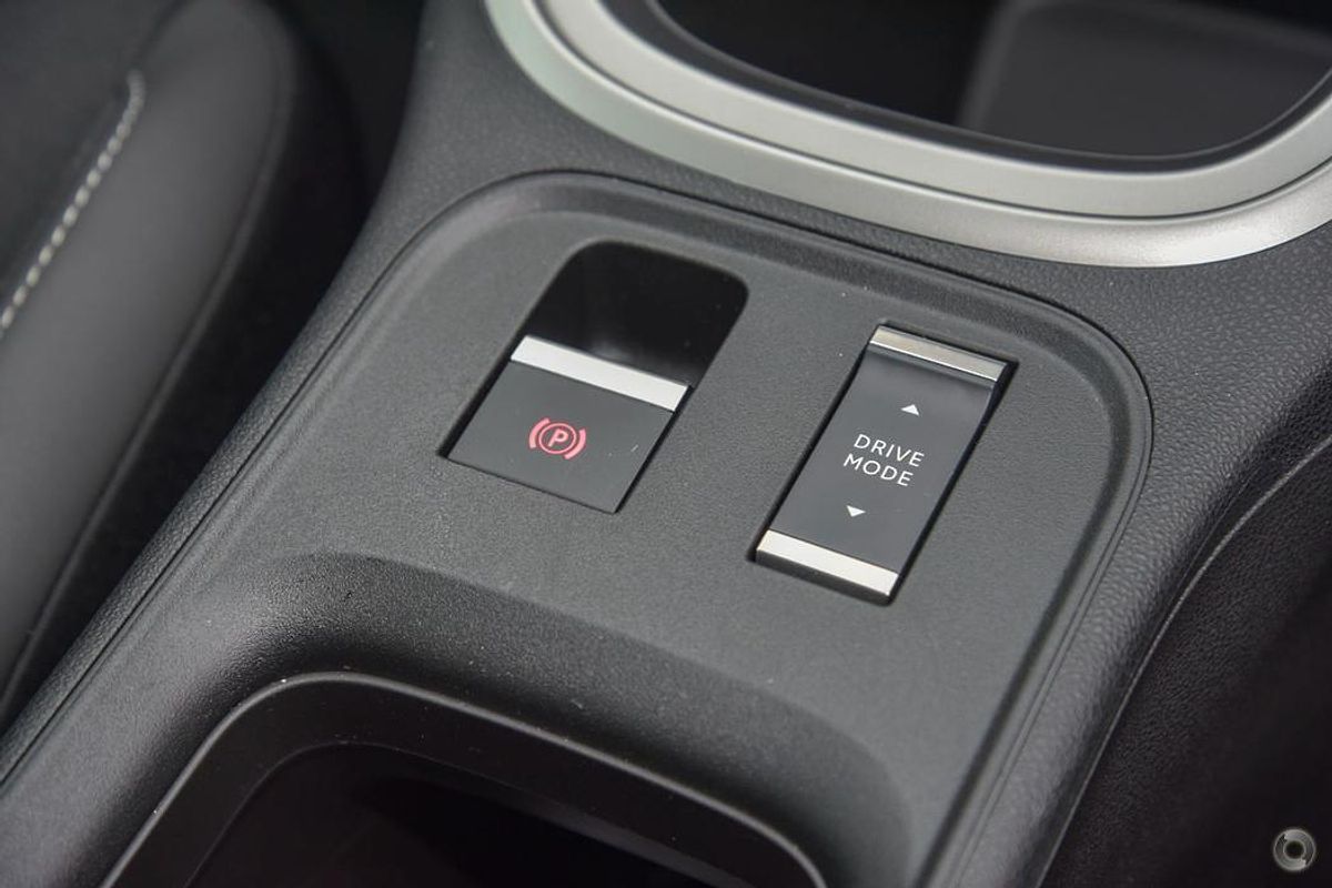 2024 Jeep Avenger Limited JJ