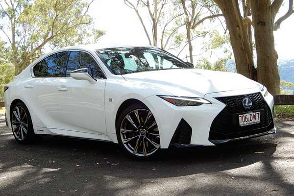 2020 Lexus IS300H F Sport Hybrid AVE30R MY17