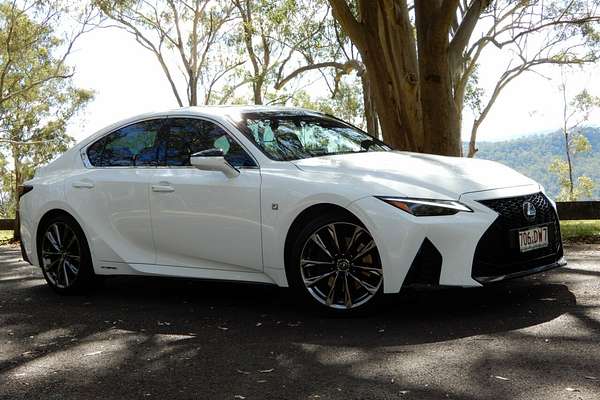 2020 Lexus IS300H F Sport Hybrid AVE30R MY17