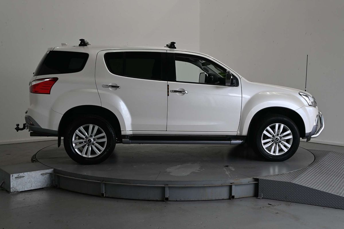 2017 Isuzu MU-X LS-U