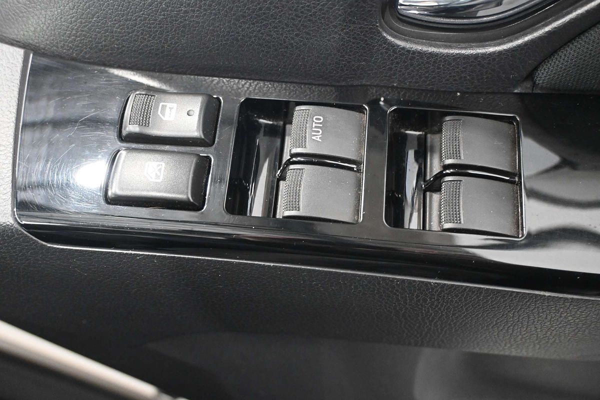 2017 Isuzu MU-X LS-U