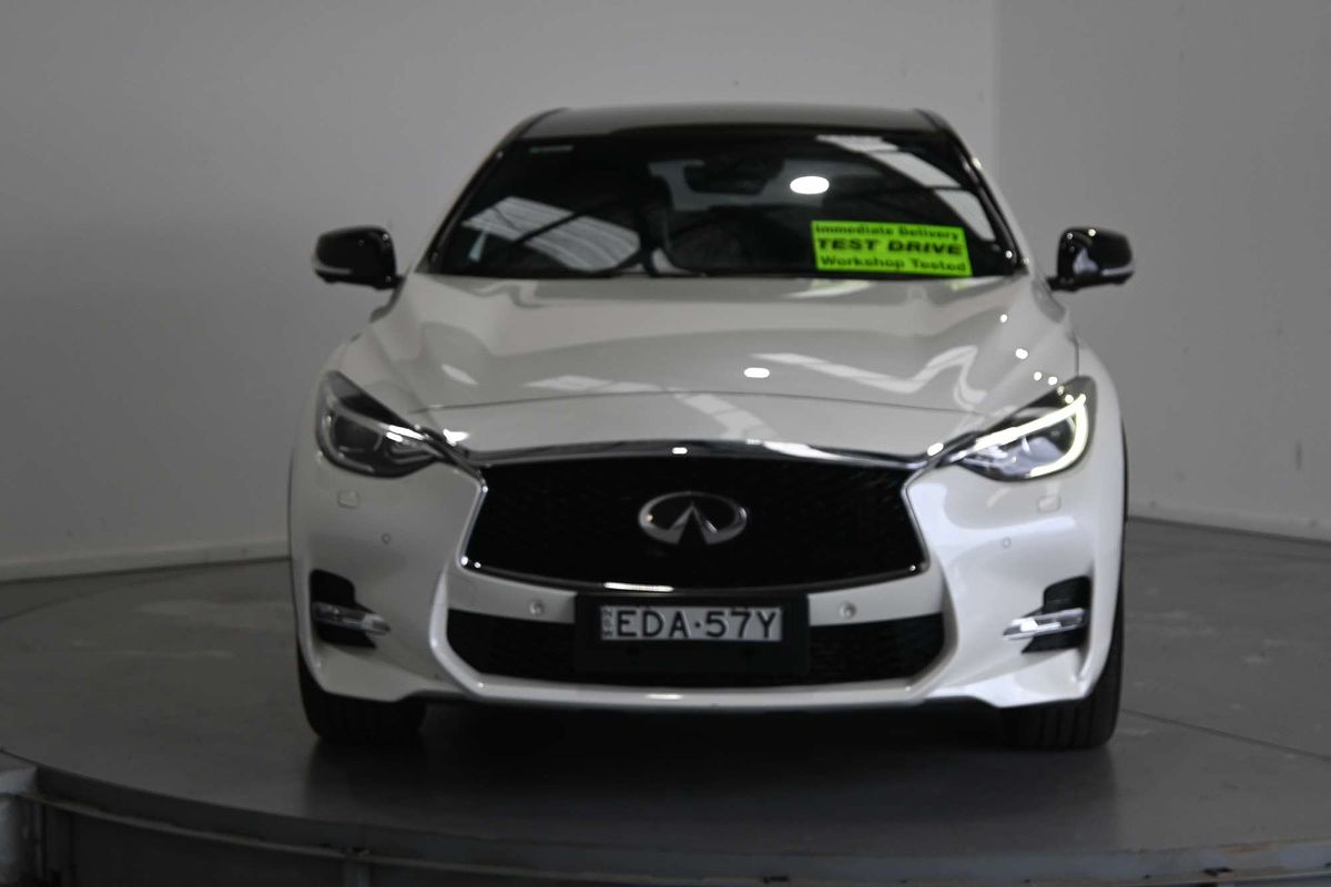 2019 INFINITI Q30 Sport H15