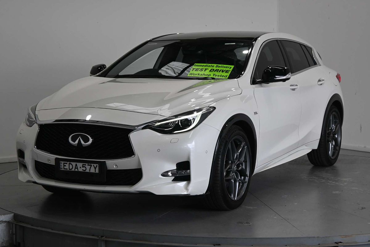 2019 INFINITI Q30 Sport H15