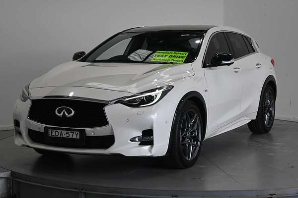 2019 INFINITI Q30 Sport H15