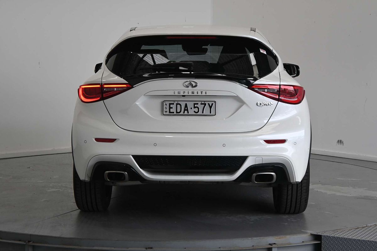 2019 INFINITI Q30 Sport H15
