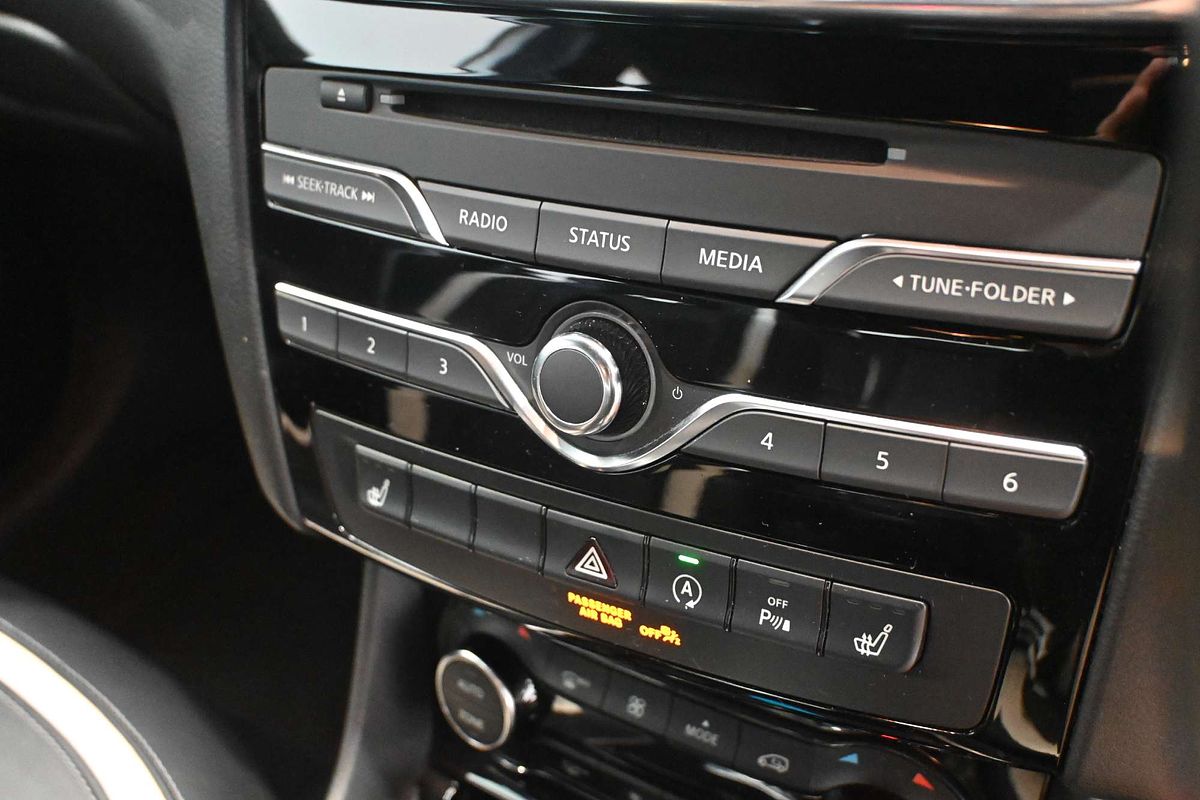 2019 INFINITI Q30 Sport H15