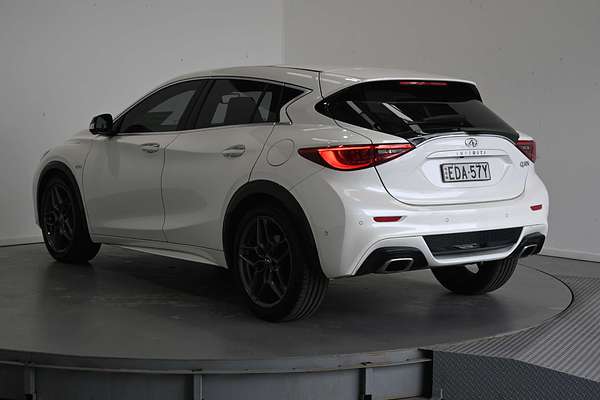 2019 INFINITI Q30 Sport H15